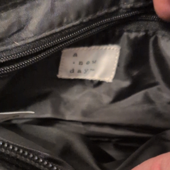 Stylish Black and Red Plaid Bag NWOT - Picture 4 of 8